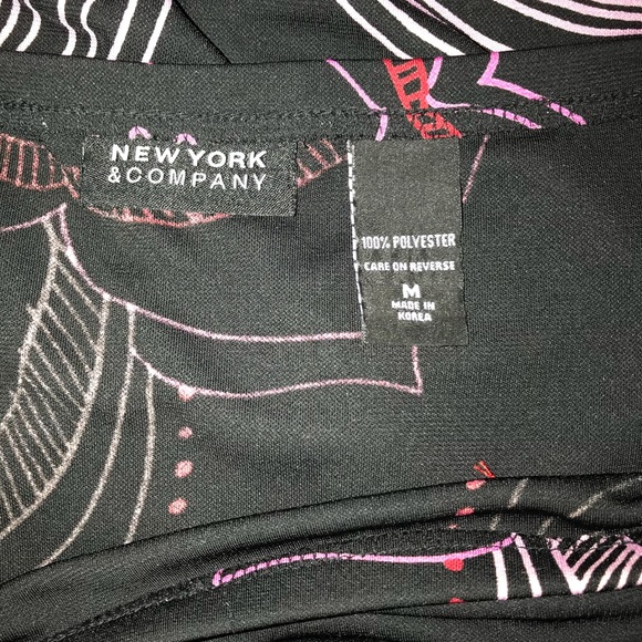 *SOLD* New York & Company Skirt! - Picture 2 of 4